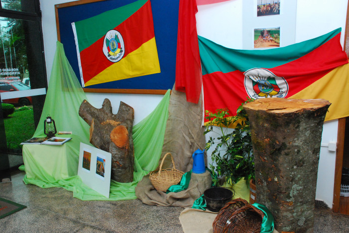 COMEÇA O ACAMPAMENTO FARROUPILHA