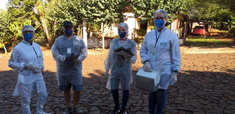 Idosos seguem sendo vacinados em casa contra a Gripe 