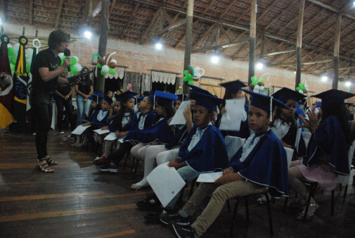 Alunos da Pré-Escola B Ciranda do Saber da EMEF se formam