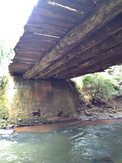 Prefeito declara Situação de Emergência anomalia estrutural em ponte do rio Passo Liso