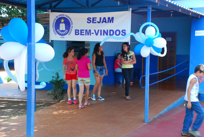 VOLTA ÀS AULAS NA ESCOLA MUNICIPAL