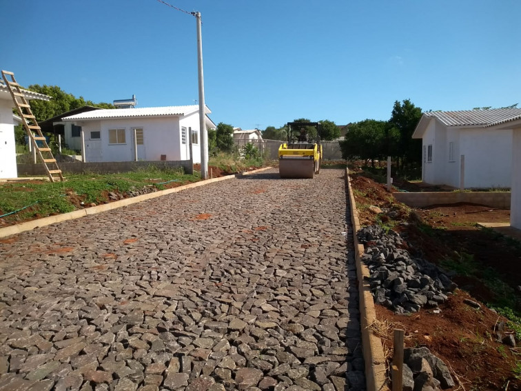 Conjunto Habitacional Caminho das Palmeiras: Obras de calçamento chegam a 50% do previsto