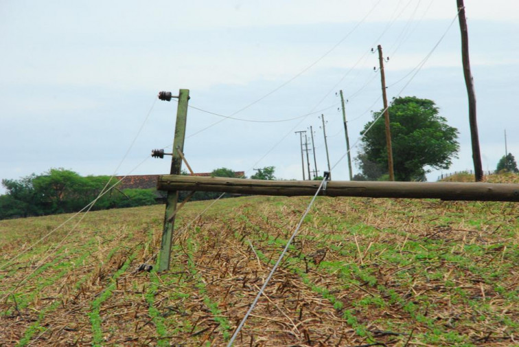 CHUVA INTENSA E VENTOS FORTES