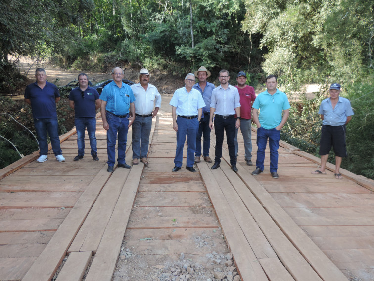 Parceria entre Pejuçara e Panambi revitaliza ponte na localidade de Pedreira